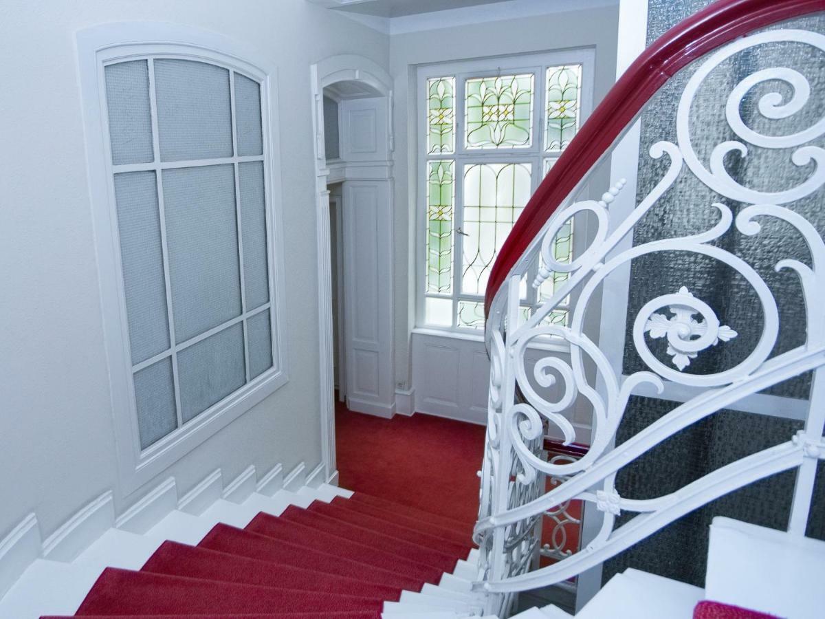 Royal Center Apartment *